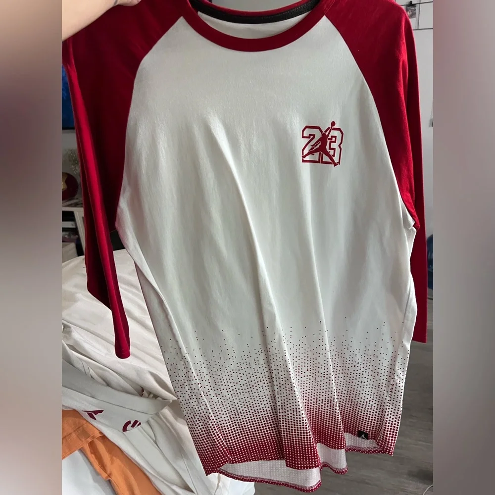 Here is a group of 6 Jordan T-shirts. All of these are size large. - Picture 2 of 6